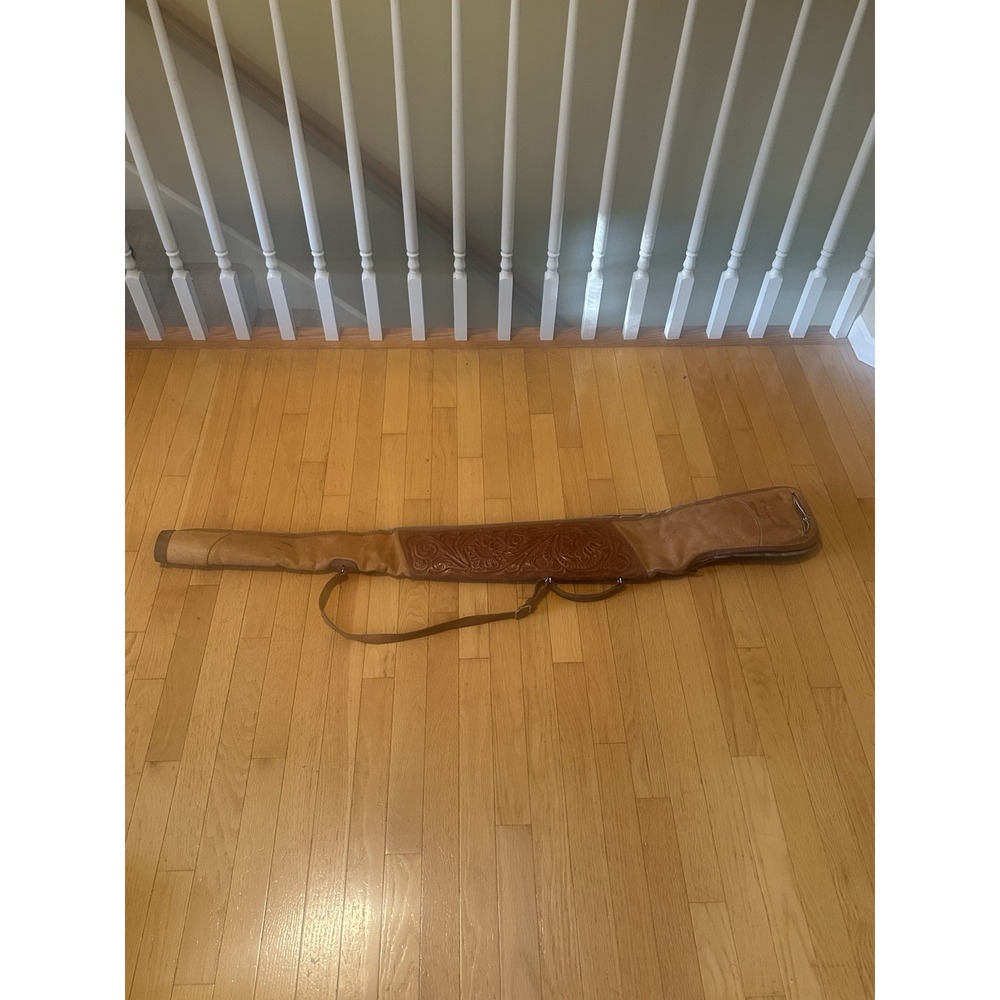 Vintage Rifle Leather Case (small Zip‎ Is Broken)